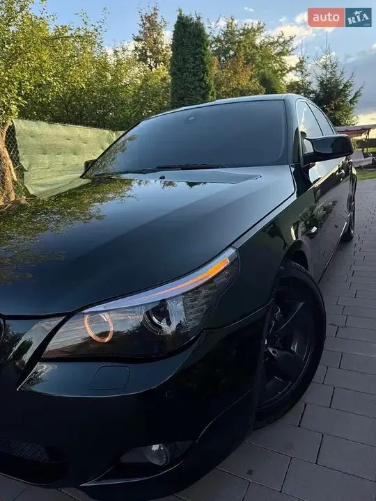 BMW 5 Series 2009 photo 4
