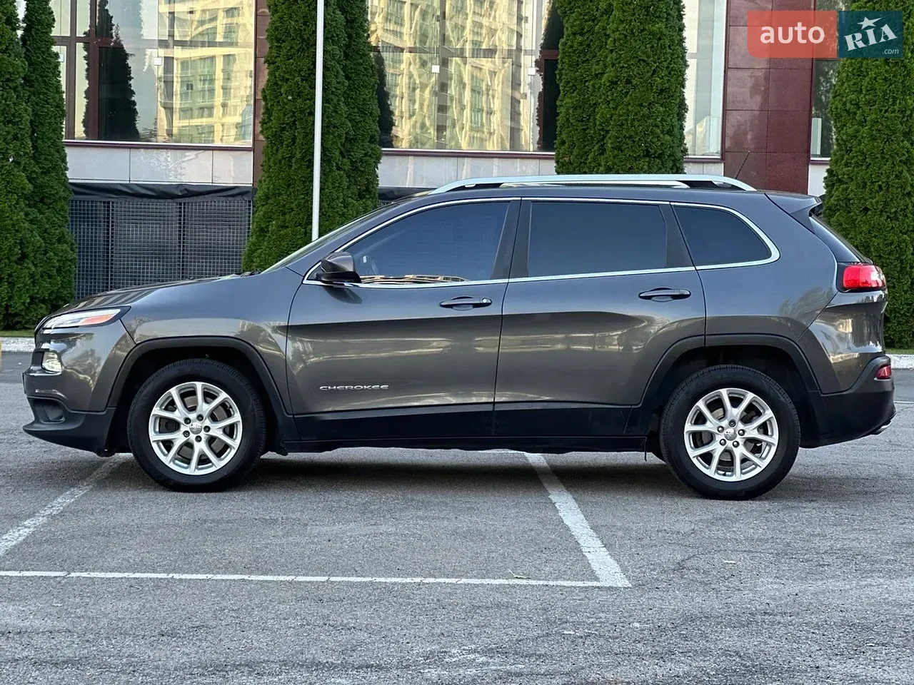 Jeep Cherokee 2015 photo 4