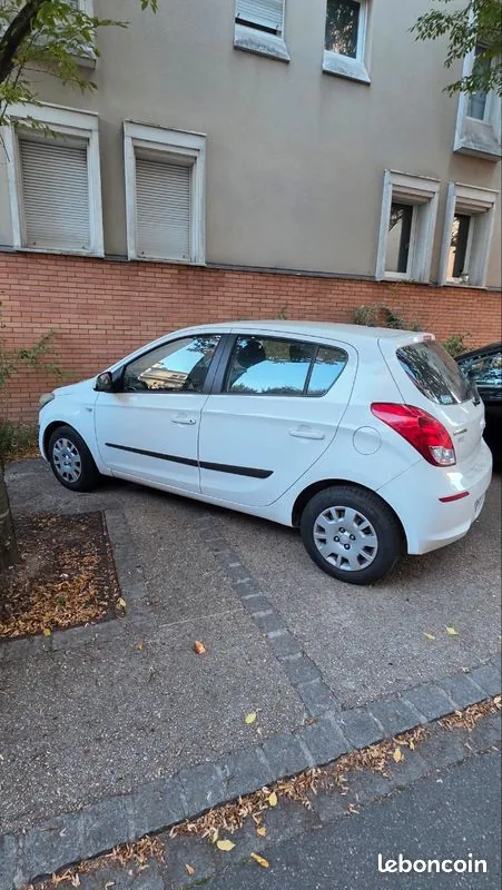 Hyundai I20 2014 photo 3