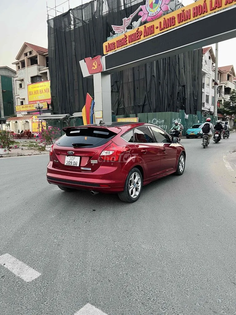Ford Focus 2014 photo 3