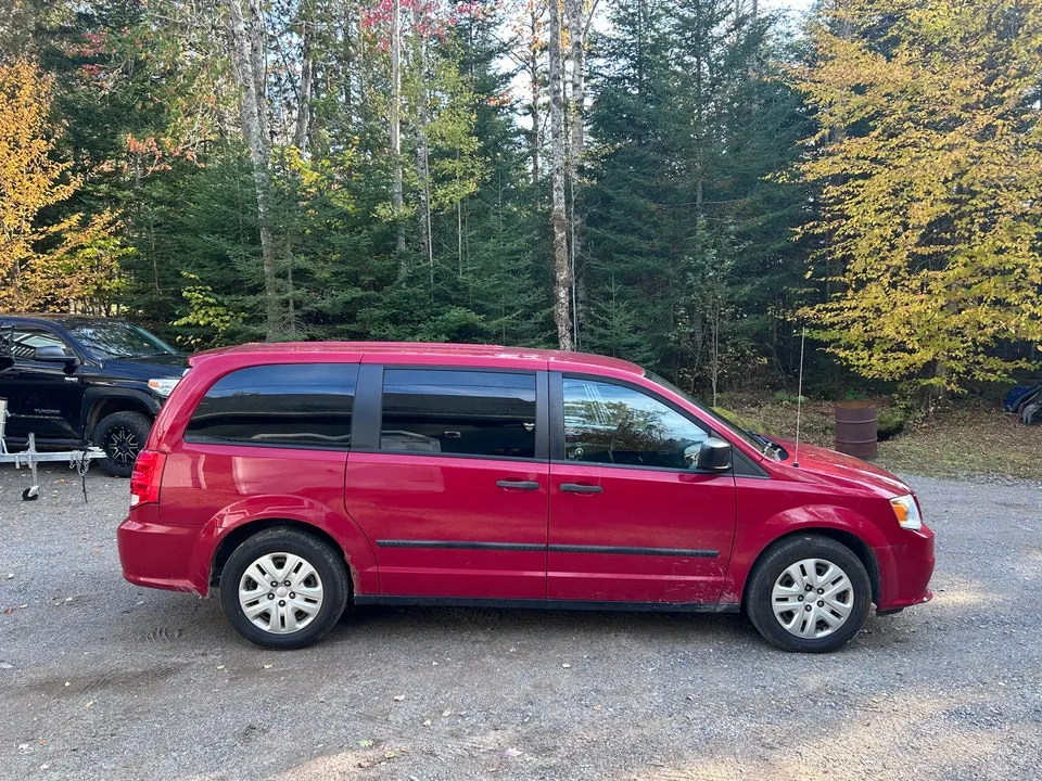 Dodge Grand Caravan 2014 photo 4
