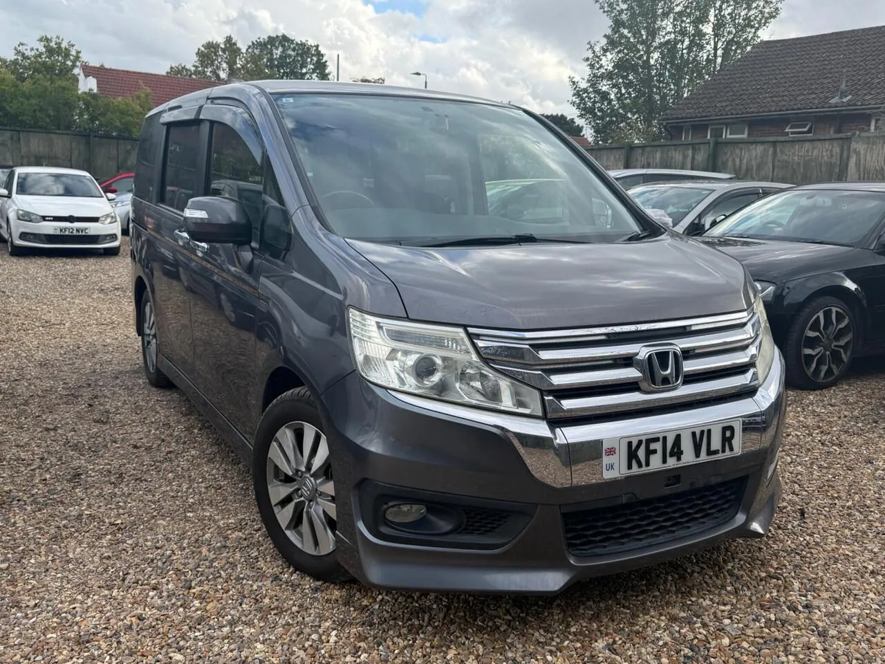 Honda Stepwagon 2014 photo 5