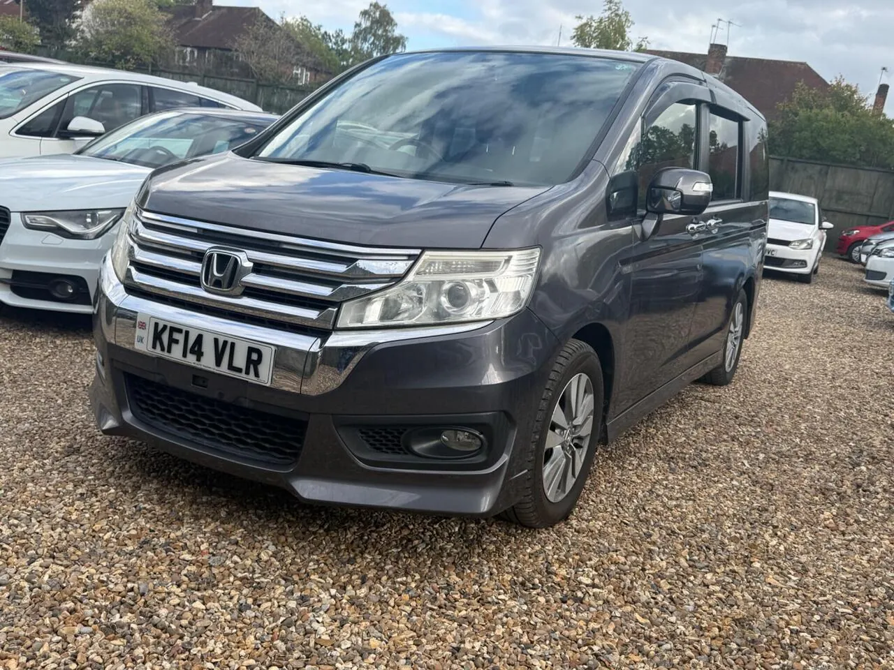 Honda Stepwagon 2014 photo 3