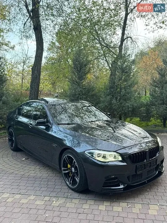 BMW 5 Series 2013 photo 4