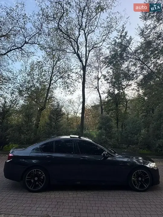 BMW 5 Series 2013 photo 5