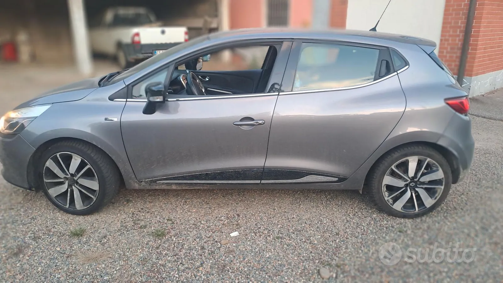 Renault Clio 2016 photo 4