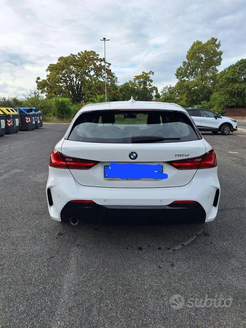 BMW 1 Series 2021 photo 2