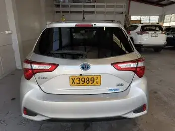Toyota Vitz 2017 photo 5