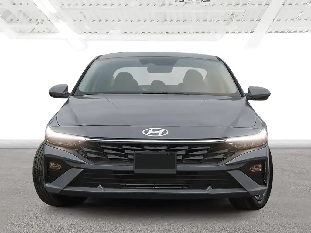 Hyundai Elantra 2026 photo 2