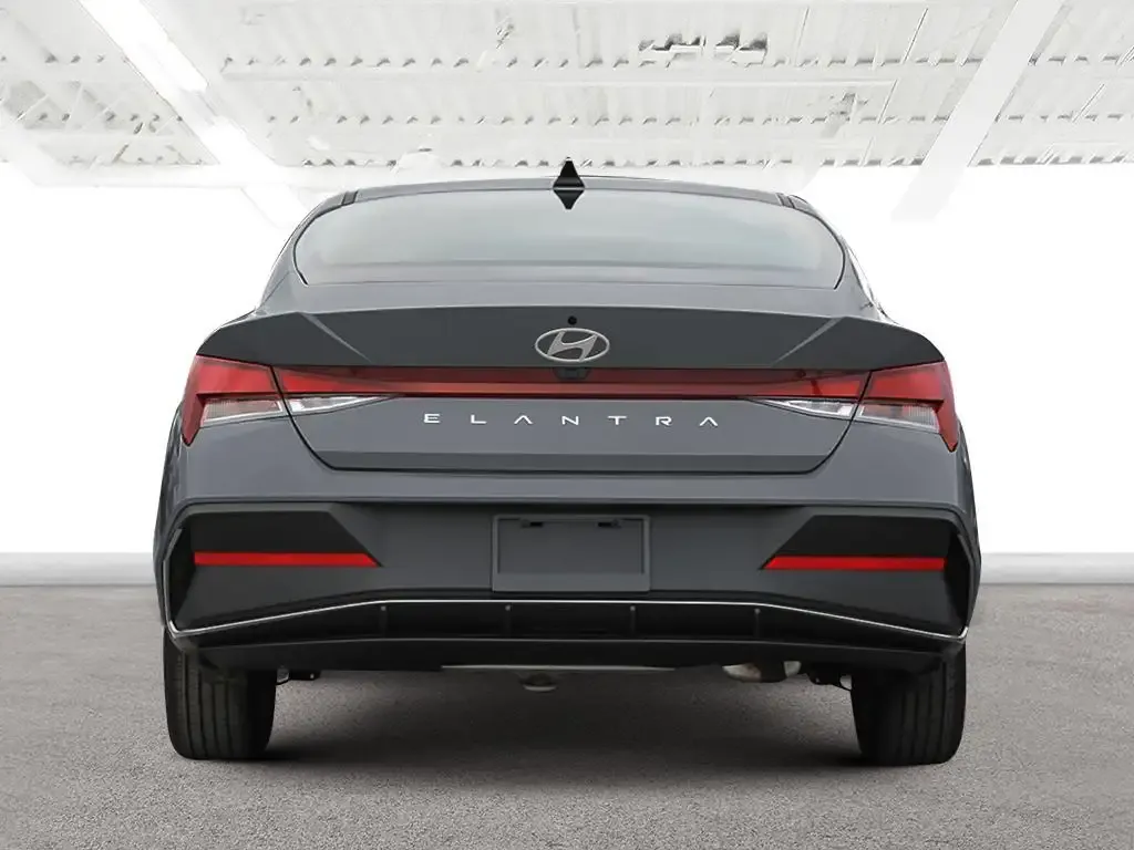 Hyundai Elantra 2026 photo 5
