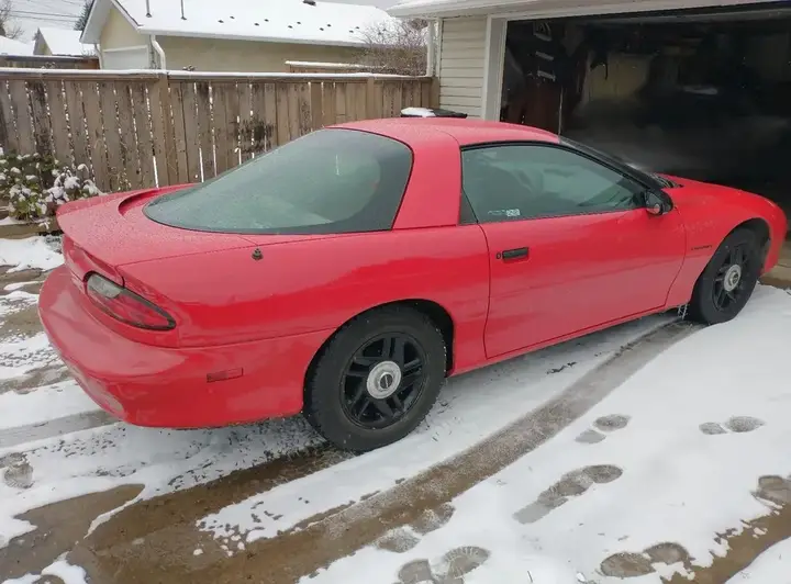 Chevrolet Camaro 1993 photo 3