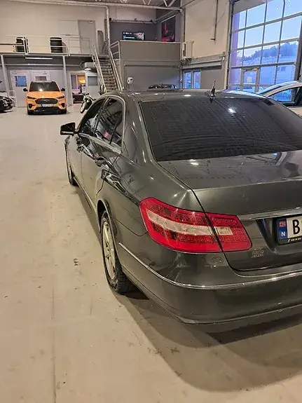 Mercedes-Benz E 220 D 2010 photo 5