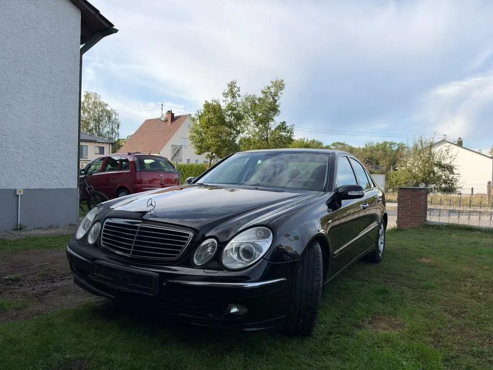 Mercedes-Benz E220D