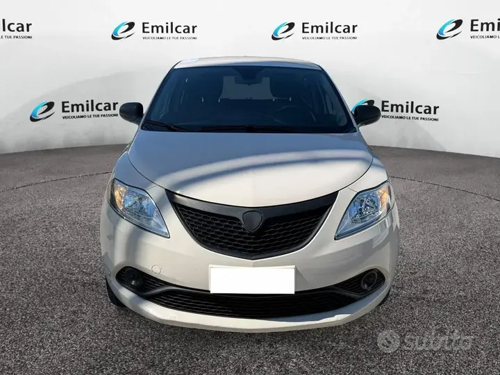 Lancia Ypsilon 2018 photo 5