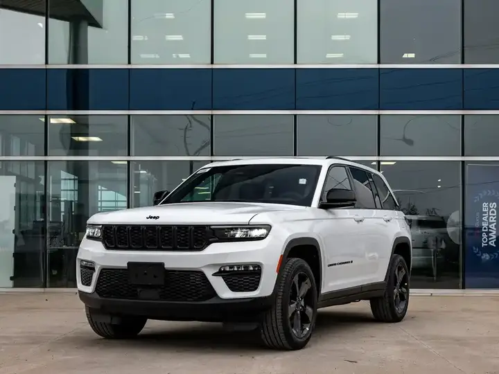 Jeep Grand Cherokee 2025 photo 2
