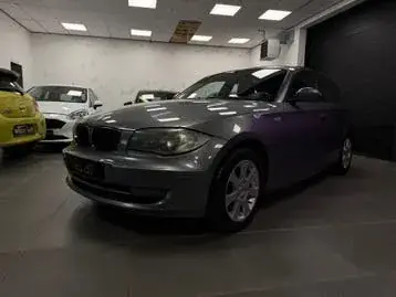 BMW 1 Seri 2008 photo 2