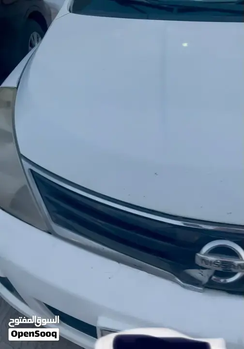 Nissan Tiida 2013 photo 2