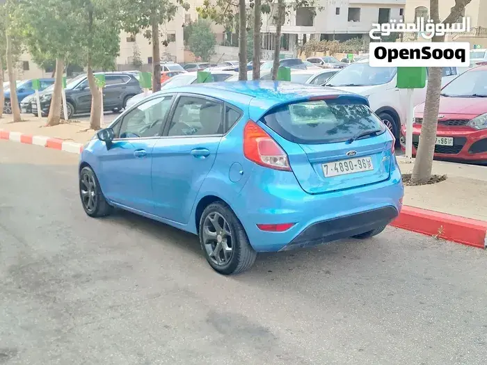 Ford Fiesta 2013 photo 3