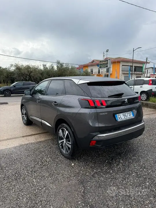Peugeot 3008 2022 photo 3