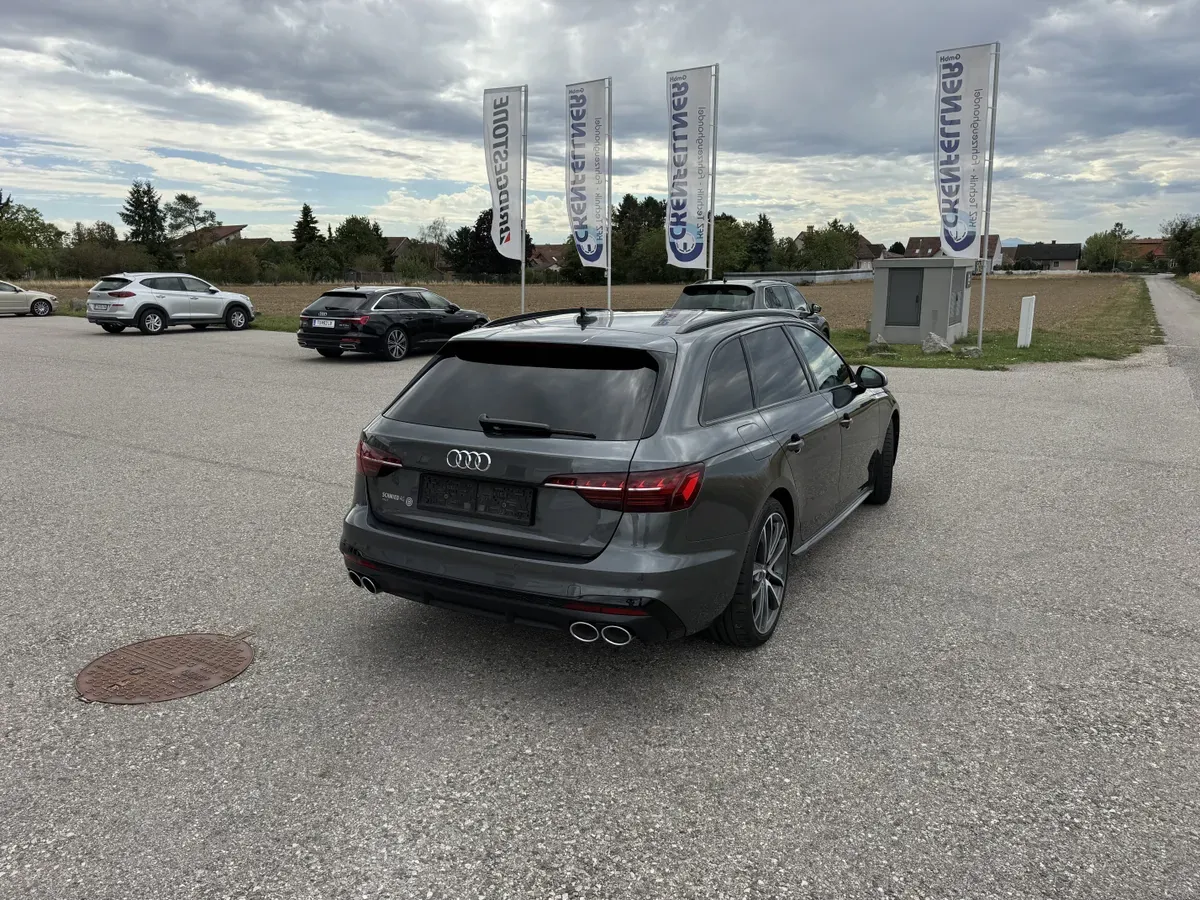 Audi A4 2020 photo 2