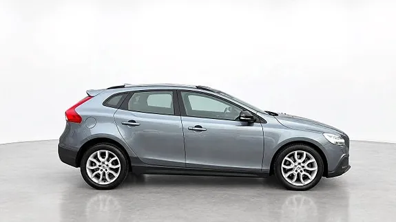 Volvo V40 Cross Country 2019 photo 3