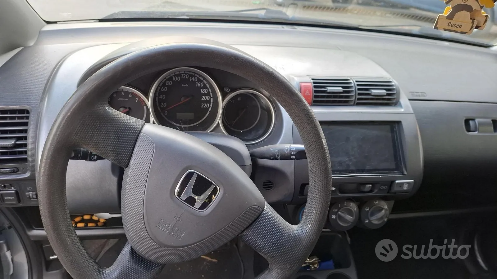 Honda Jazz 2005 photo 3