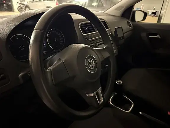 Volkswagen Polo 2013 photo 4