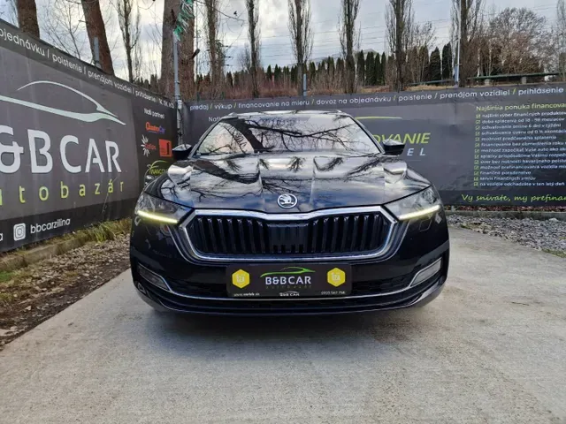 Skoda Octavia 2021 photo 2
