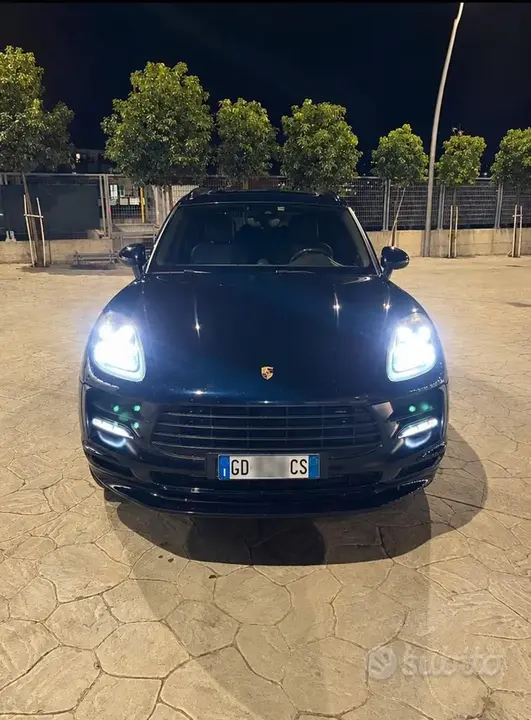 Porsche Macan 2016 photo 2