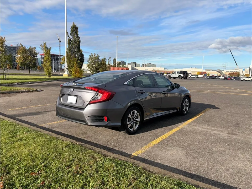 Honda Civic 2017 photo 4