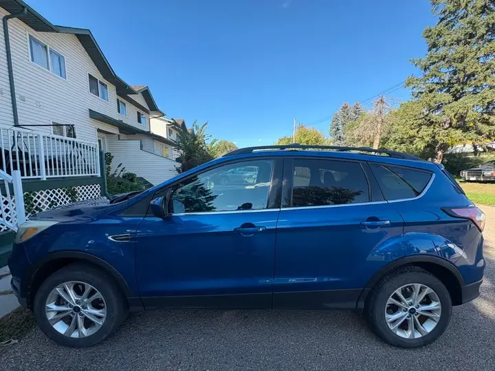 Ford Escape 2017 photo 2