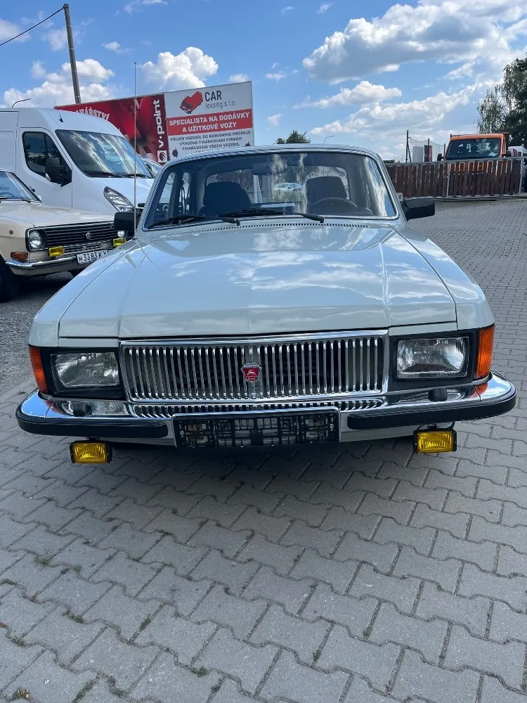 Gaz Volga 1995 photo 2