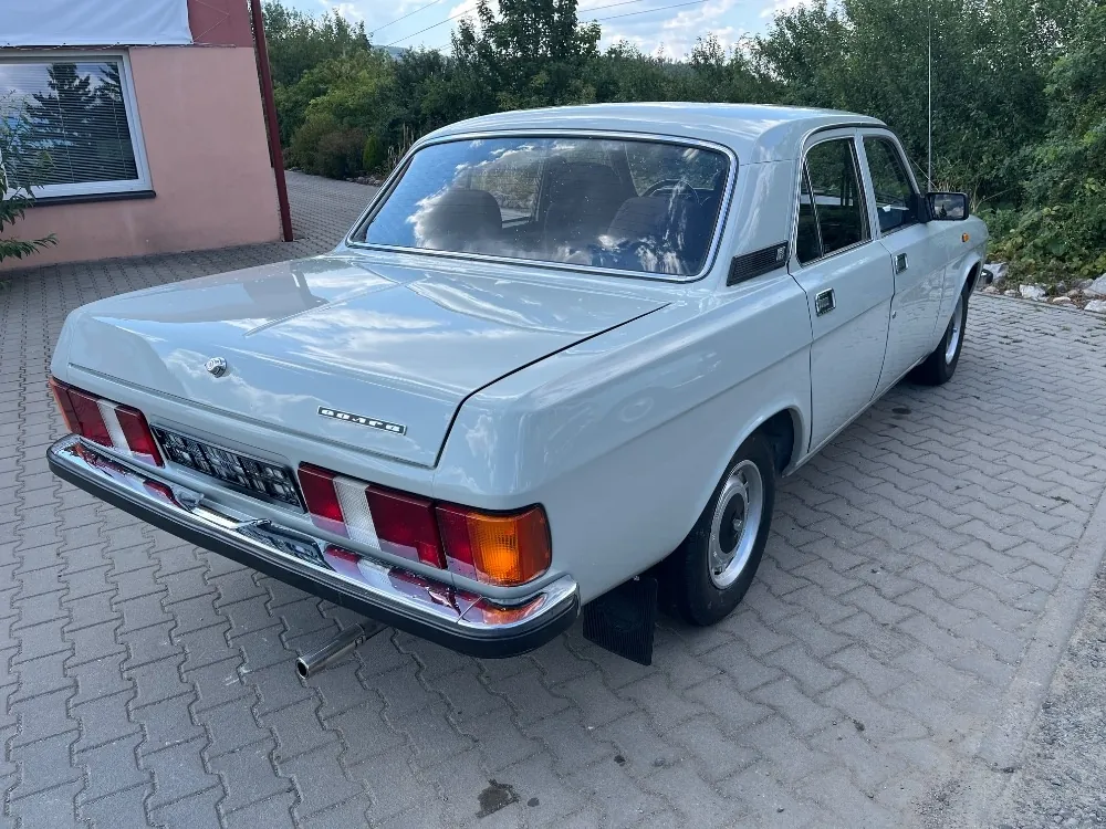 Gaz Volga 1995 photo 4