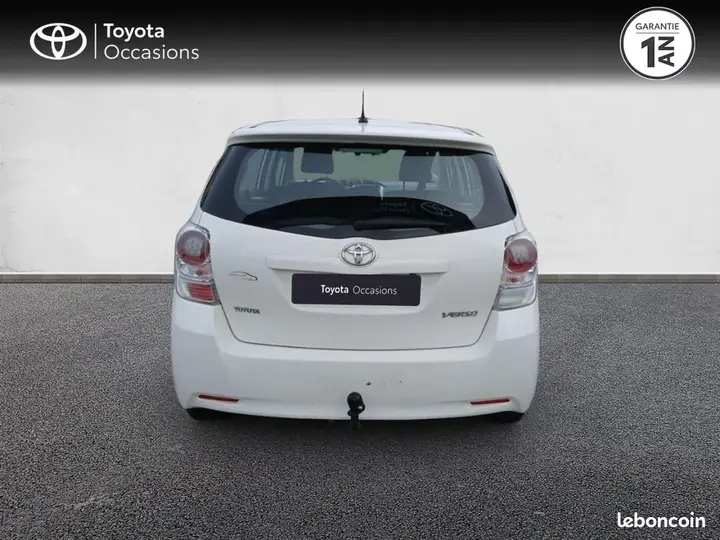 Toyota Verso 2011 photo 4