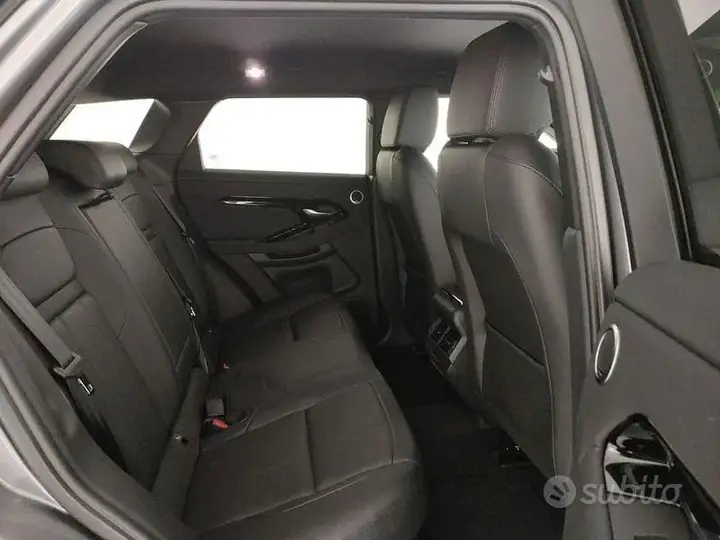 Land Rover Evoque 2024 photo 5