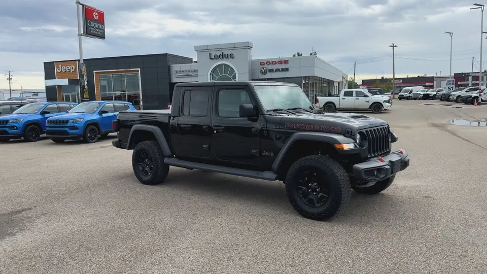 Jeep Gladiator 2023 photo 2