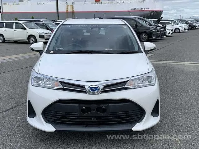 Toyota Corolla Fielder 2021 photo 5