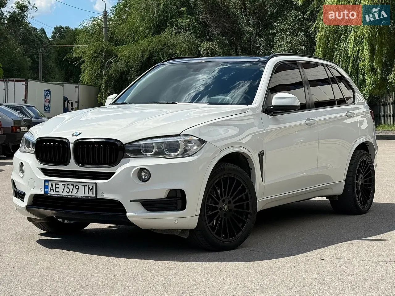 BMW X5 2015 photo 2
