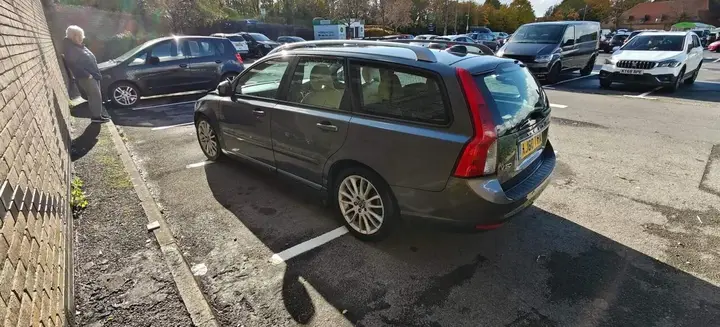 Volvo V50 2011 photo 4