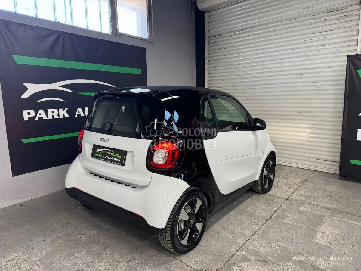 Smart Eq Fortwo 2022 photo 4