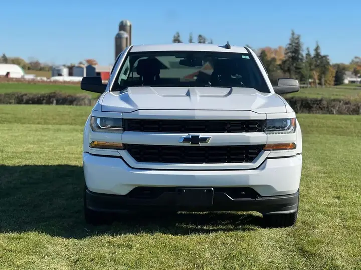 Chevrolet Silverado 1500 2019 photo 2