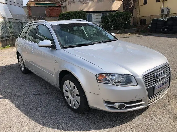 Audi A4 2005 photo 2