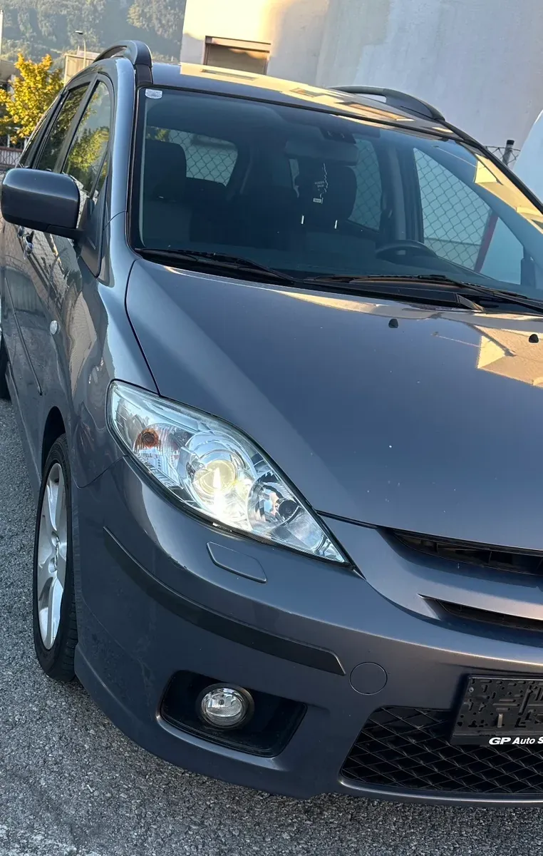 Mazda Mazda5 2008 photo 2