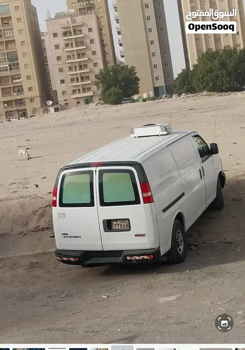 GMC Savana 2012 photo 2