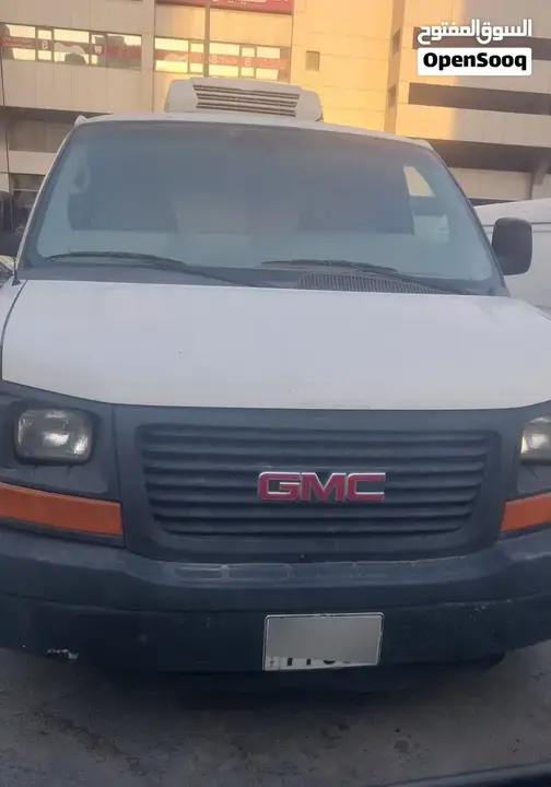 GMC Savana 2012 photo 3