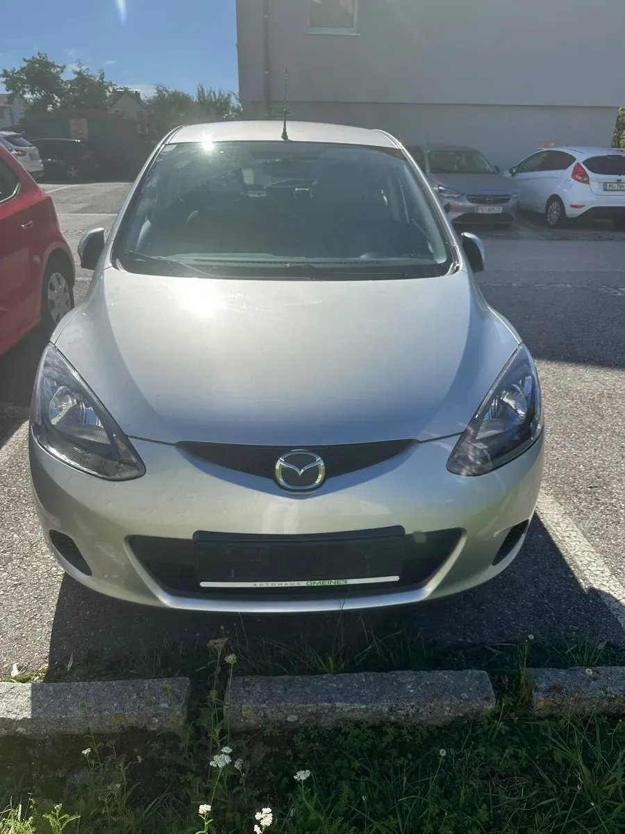 Mazda Mazda2