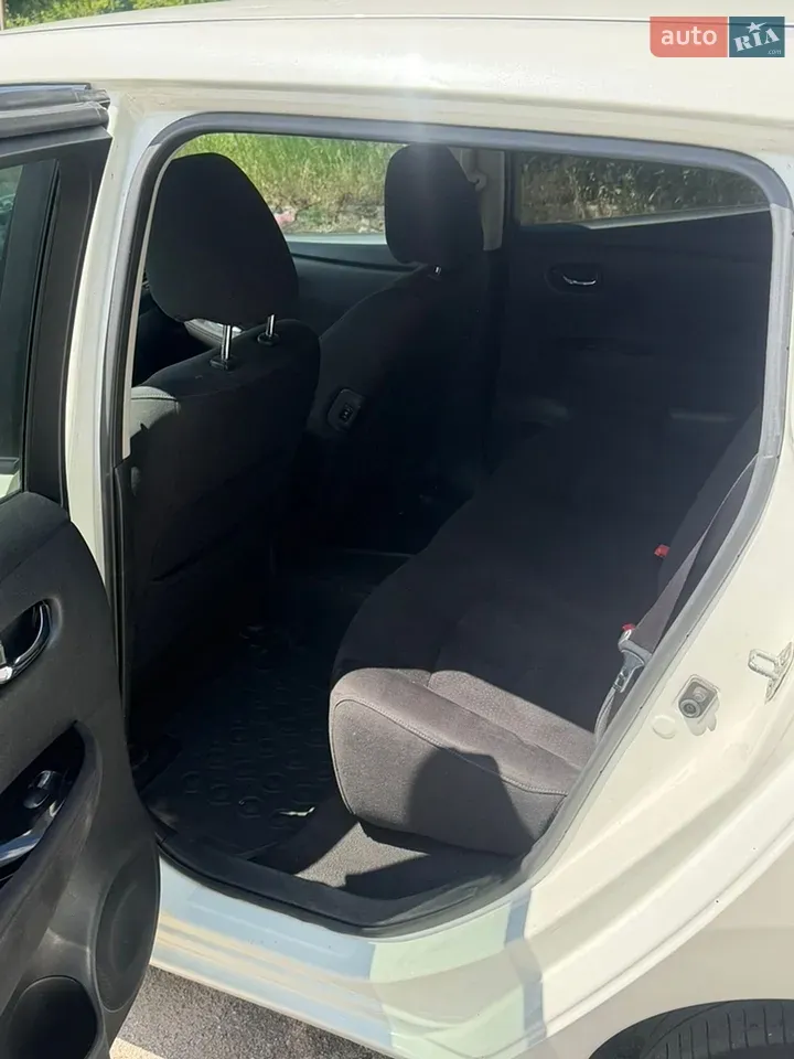 Nissan Leaf 2014 photo 5