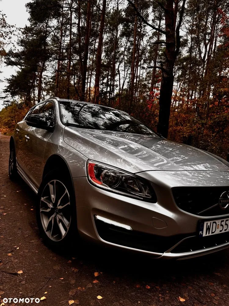 Volvo V60 Cross Country 2018 photo 3