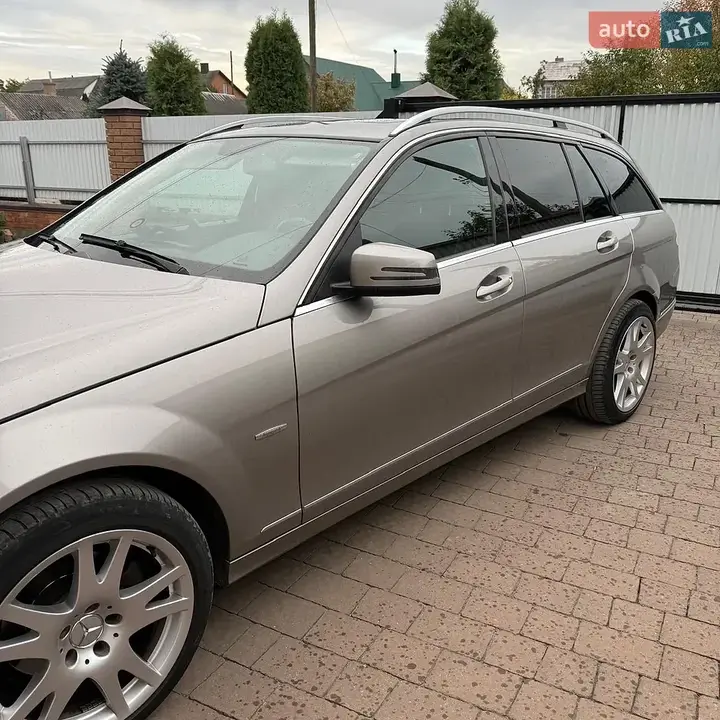 Mercedes-Benz C-Class 2008 photo 3