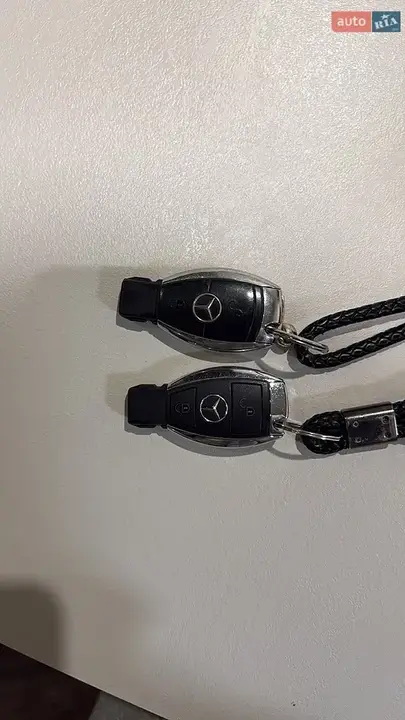 Mercedes-Benz C-Class 2008 photo 2
